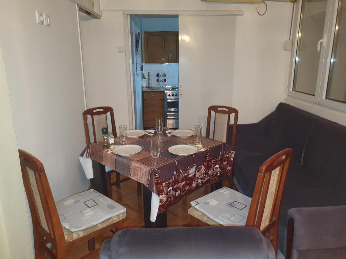 Apartman Centar Lux Pirot Ngoại thất bức ảnh