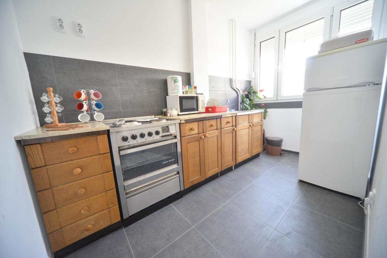 Apartman Centar Lux Pirot Ngoại thất bức ảnh