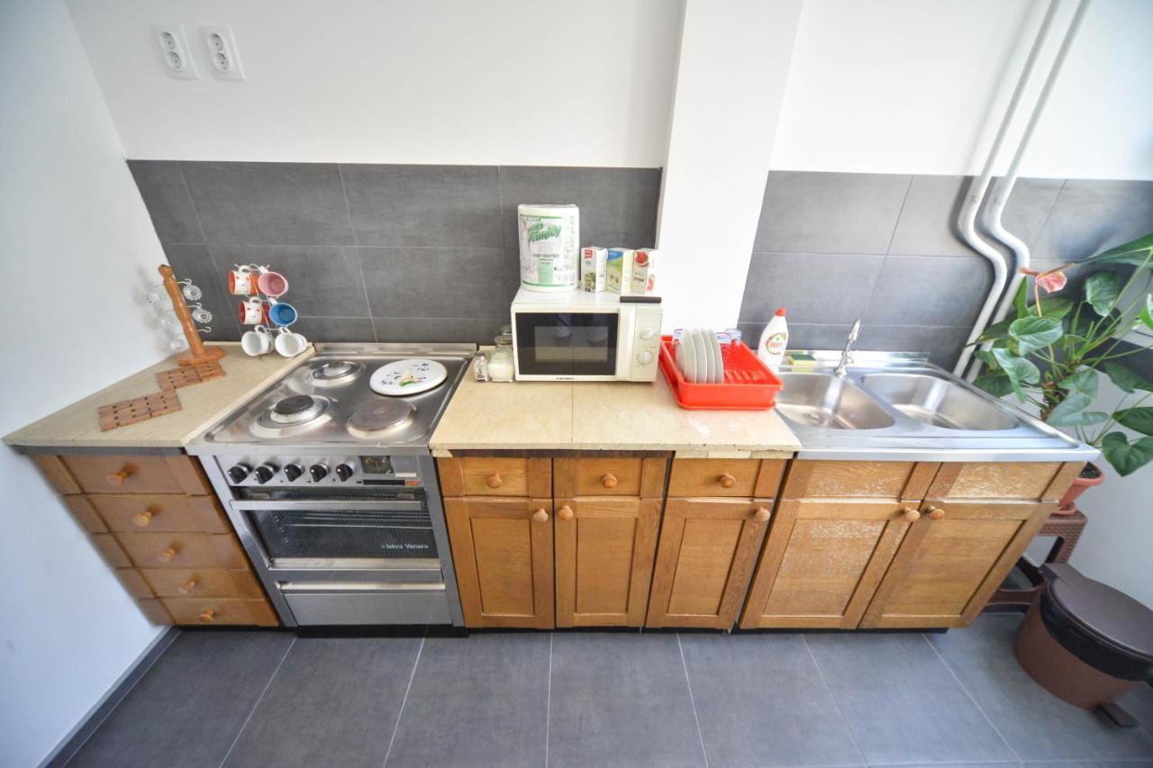 Apartman Centar Lux Pirot Ngoại thất bức ảnh