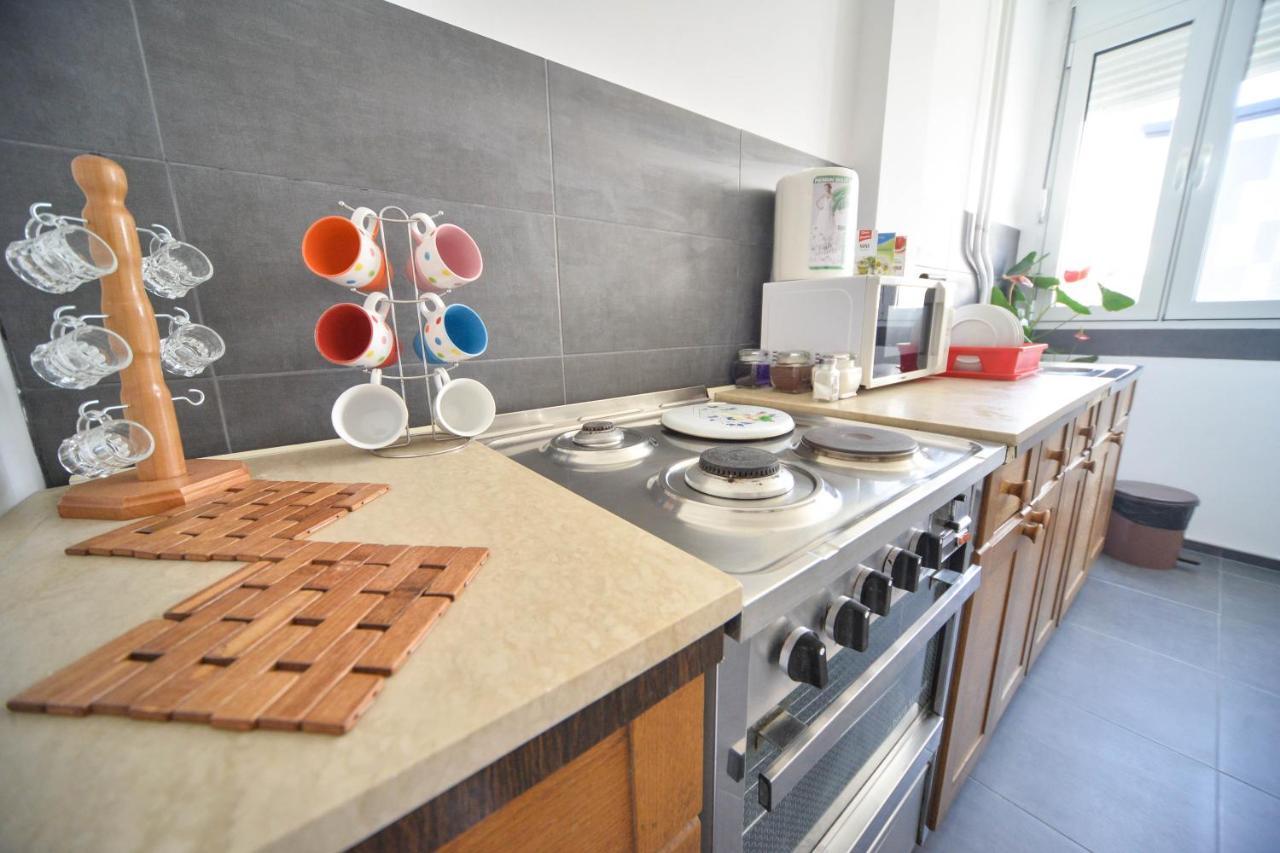 Apartman Centar Lux Pirot Ngoại thất bức ảnh