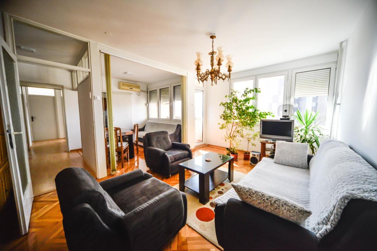 Apartman Centar Lux Pirot Ngoại thất bức ảnh