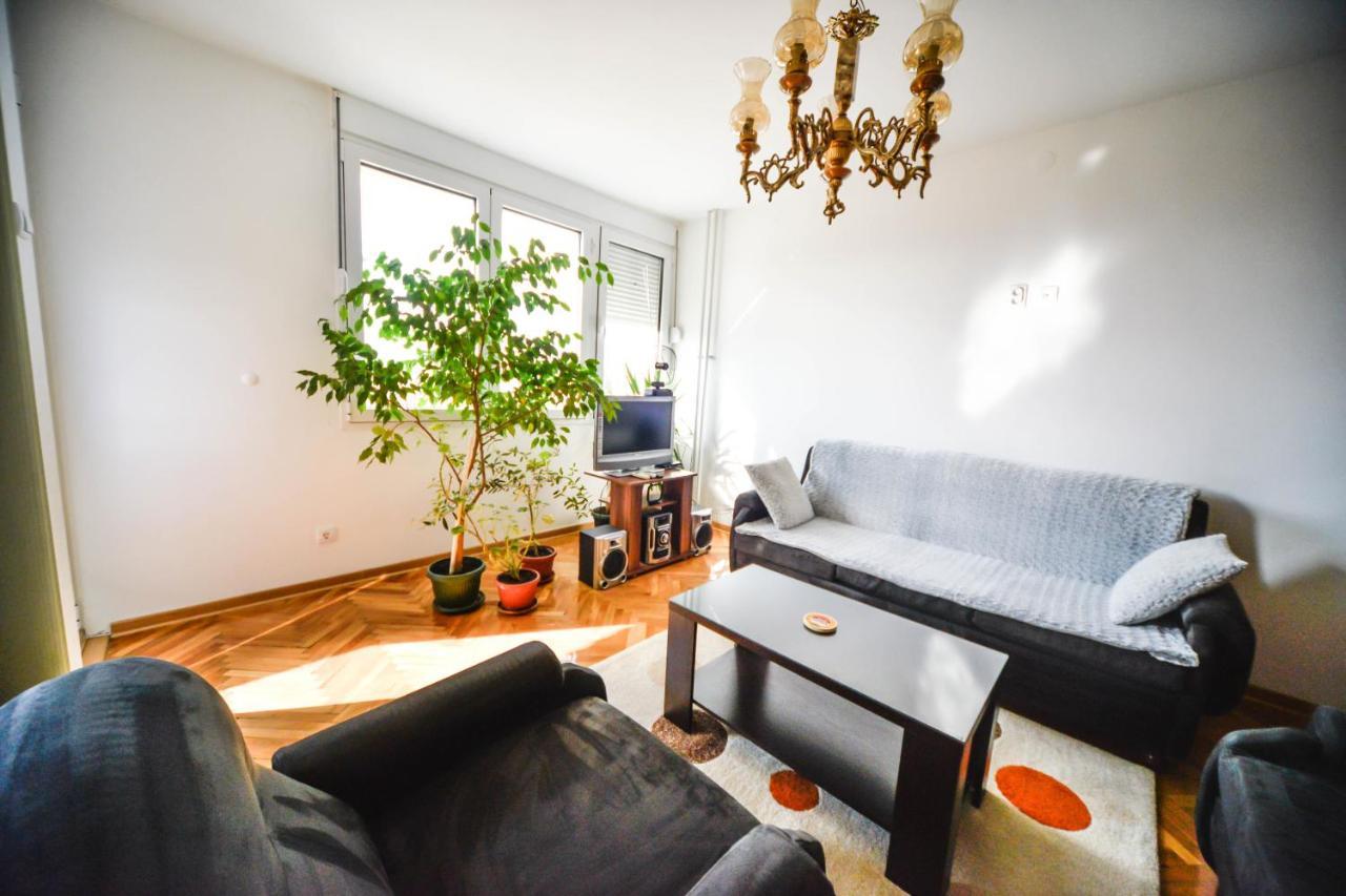 Apartman Centar Lux Pirot Ngoại thất bức ảnh
